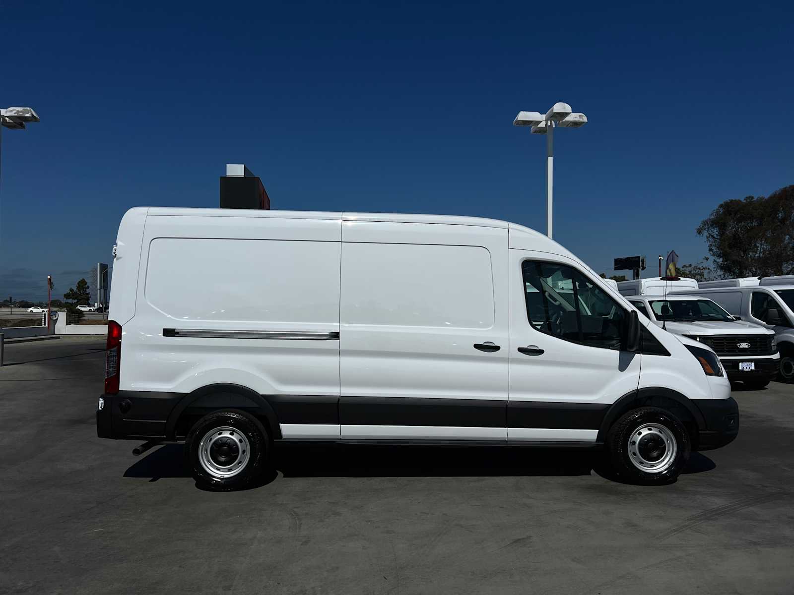 2025 Ford Transit 