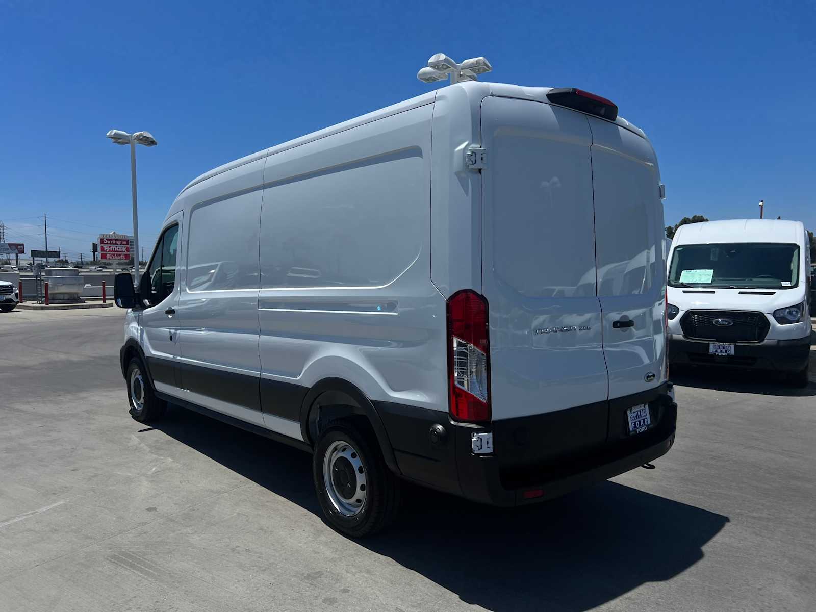 2025 Ford Transit 