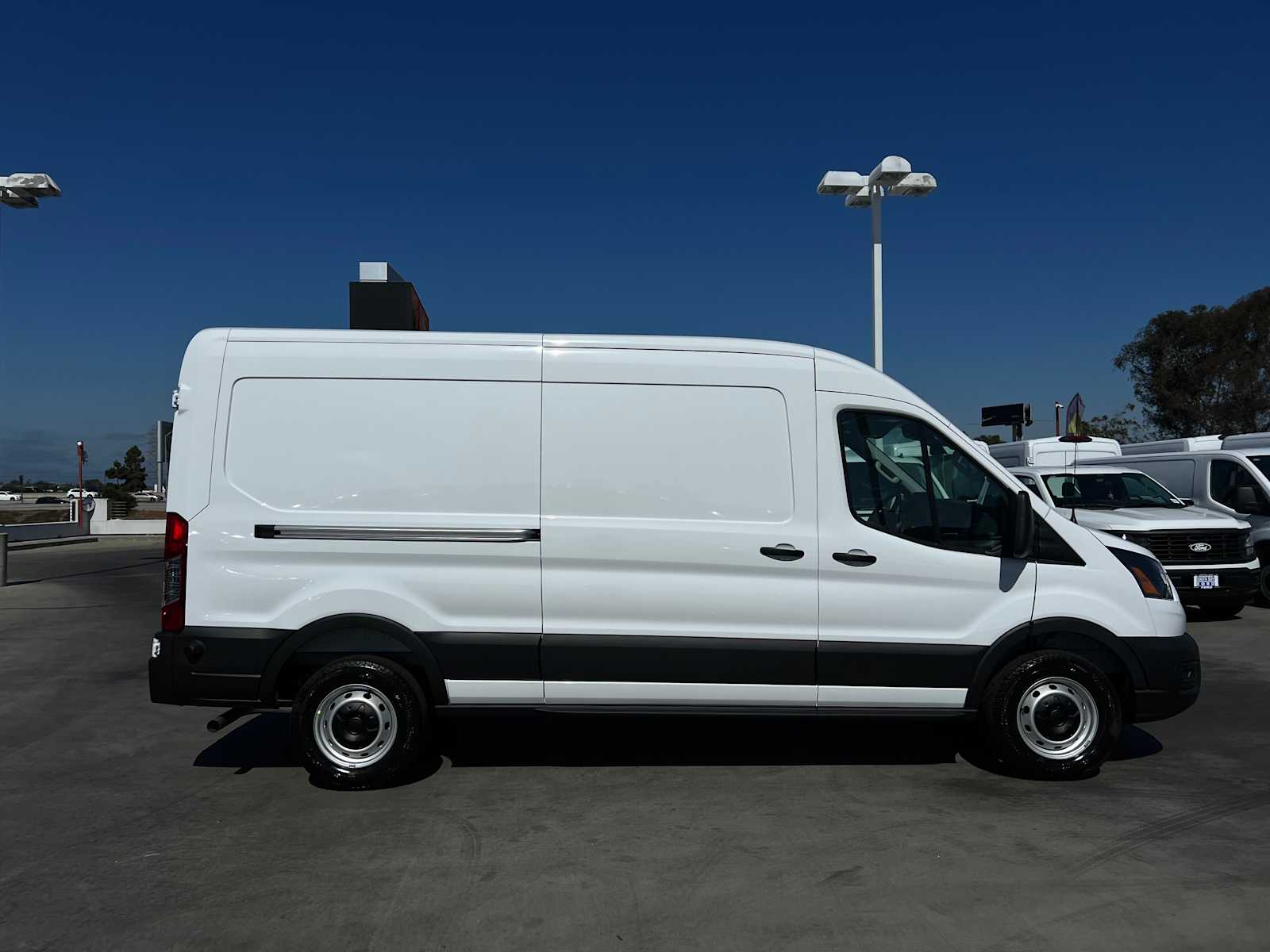 2025 Ford Transit 