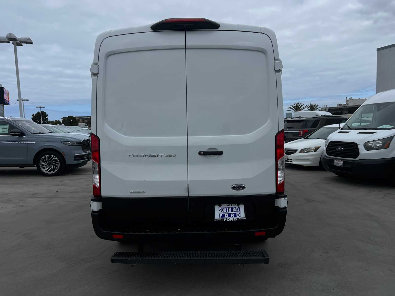 2020 Ford Transit 