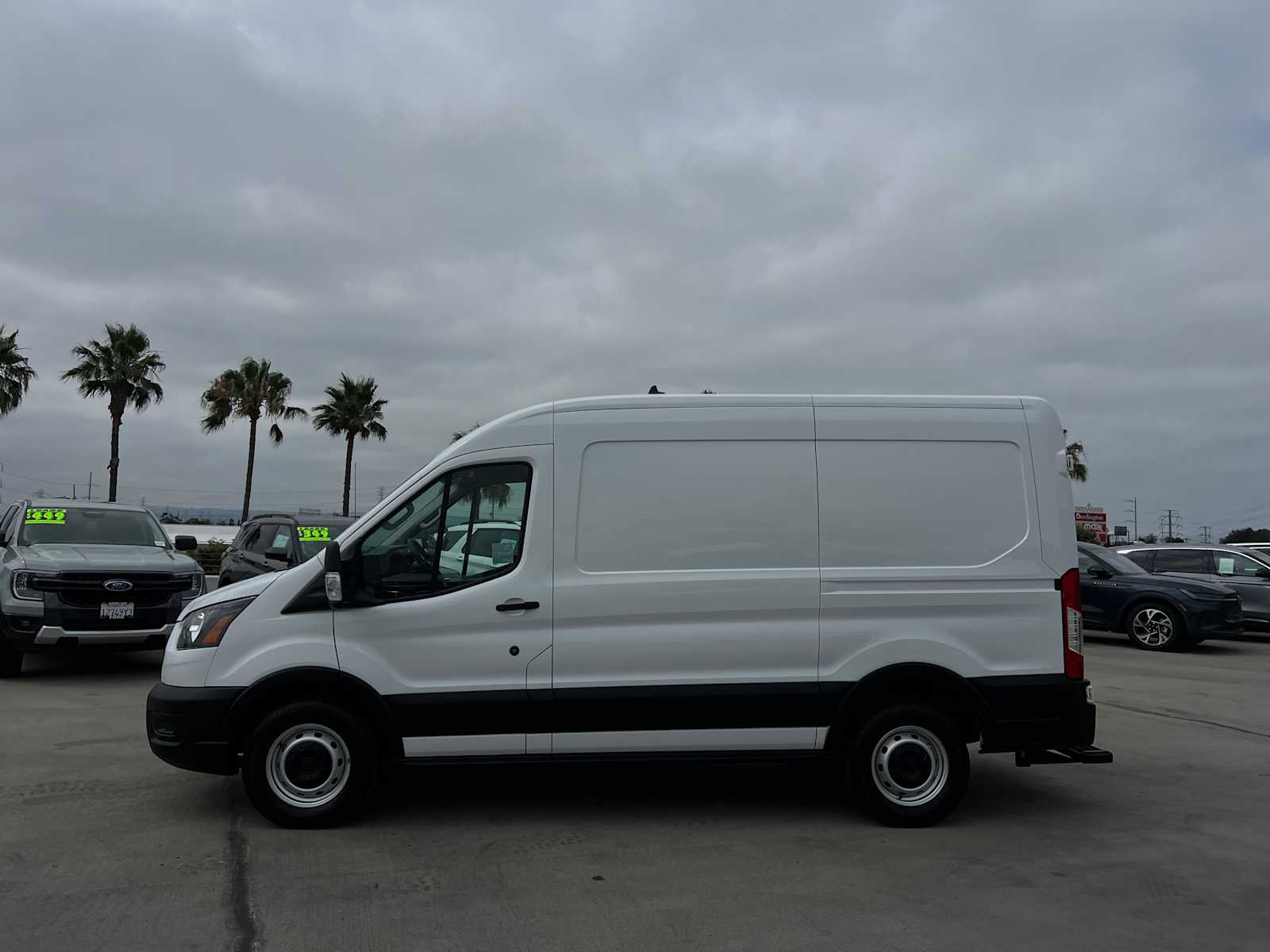 2022 Ford Transit 