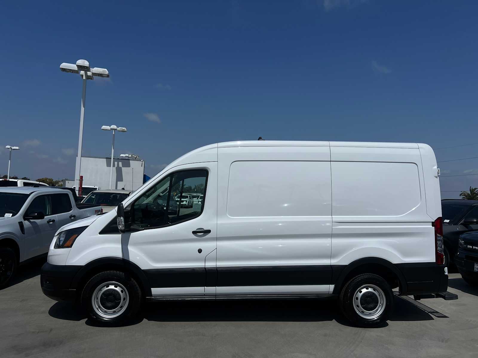2022 Ford Transit 