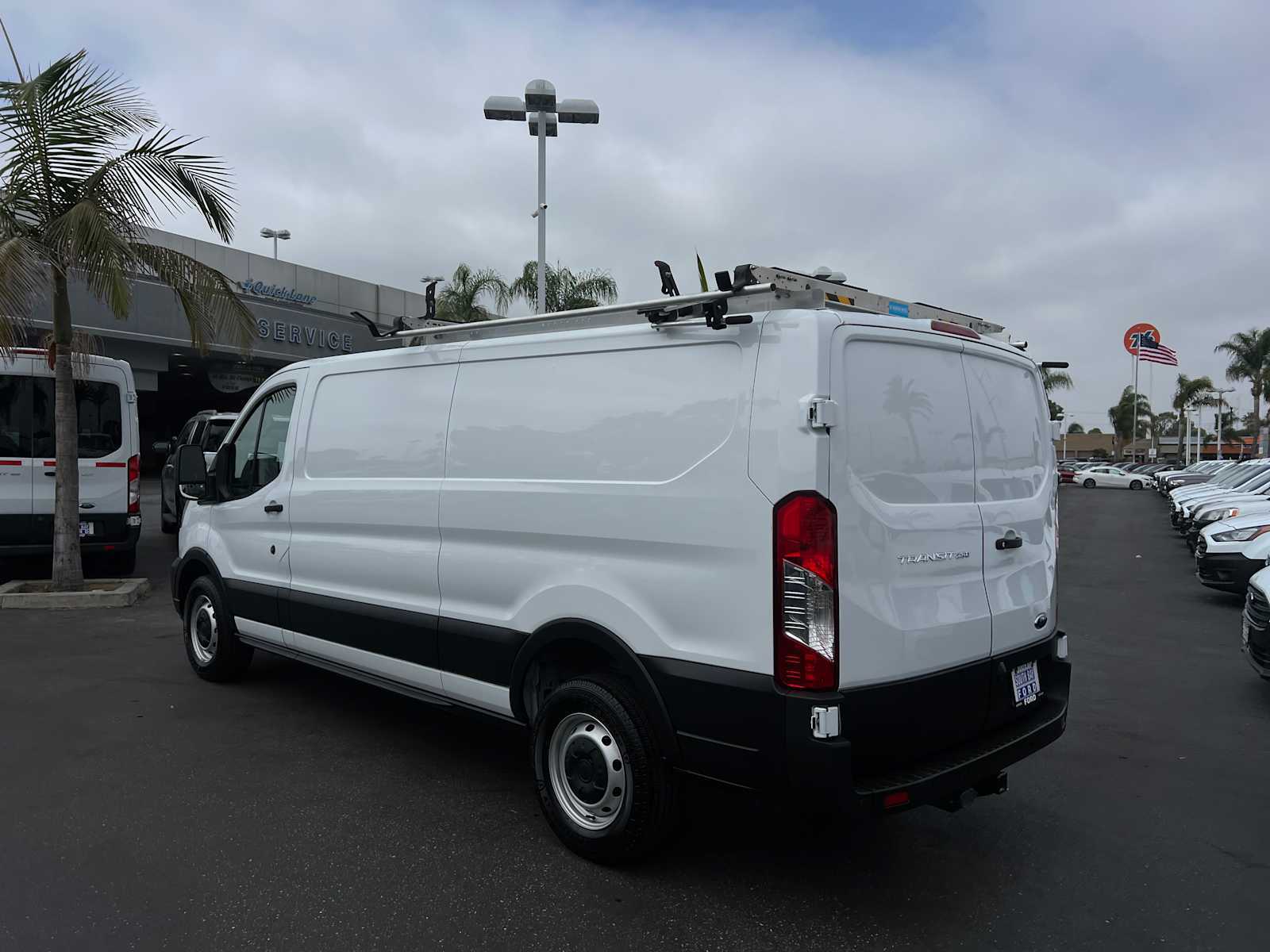 2021 Ford Transit 