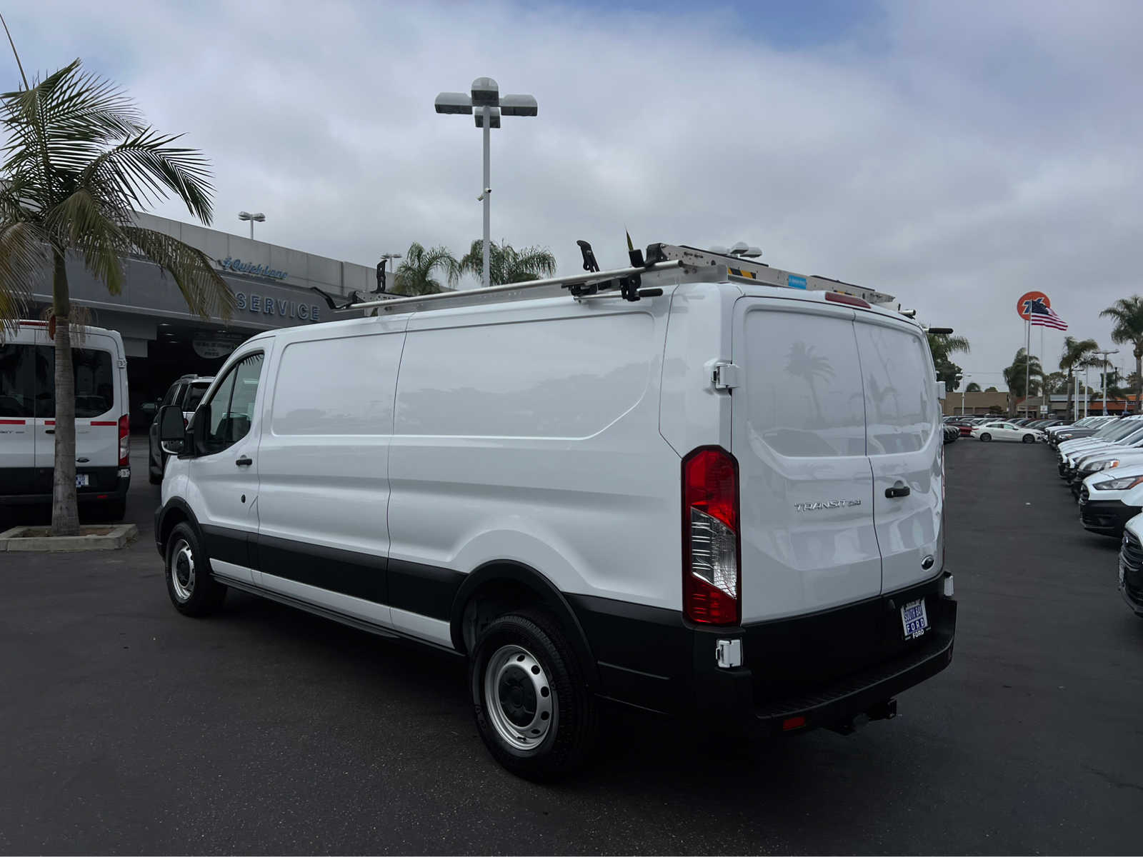 2021 Ford Transit 