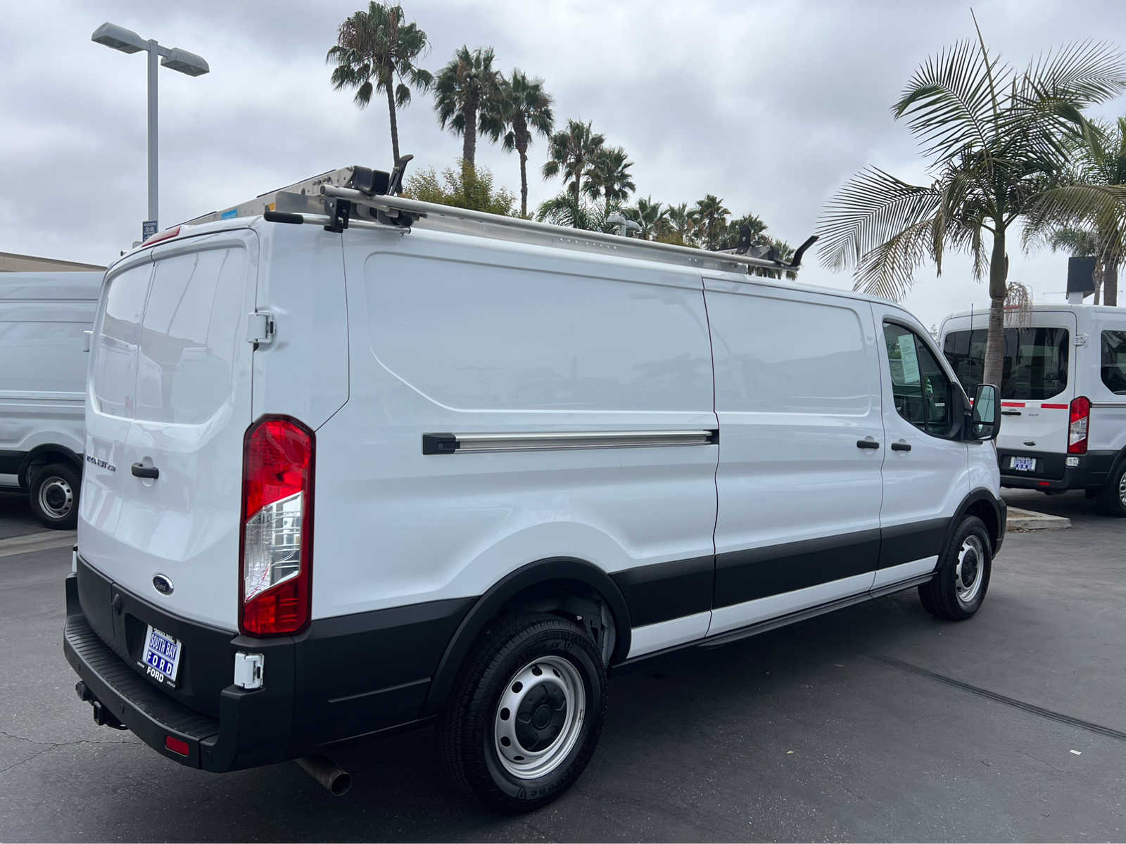2021 Ford Transit 