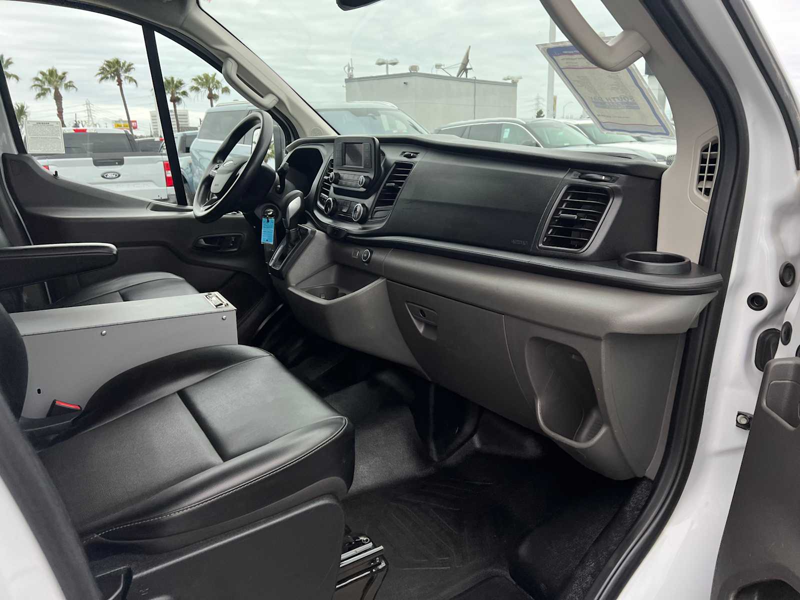2020 Ford Transit 
