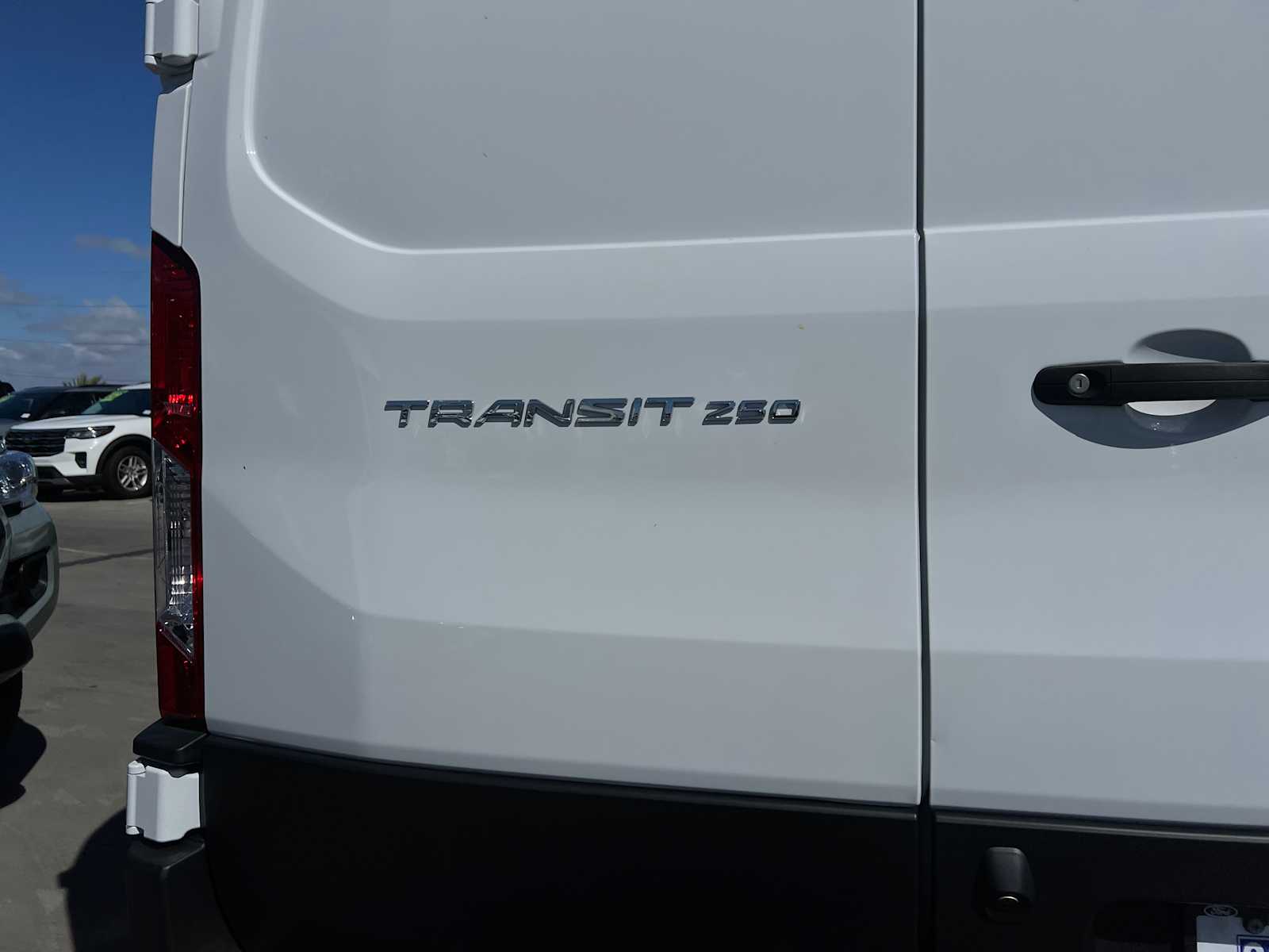 2022 Ford Transit photo 6
