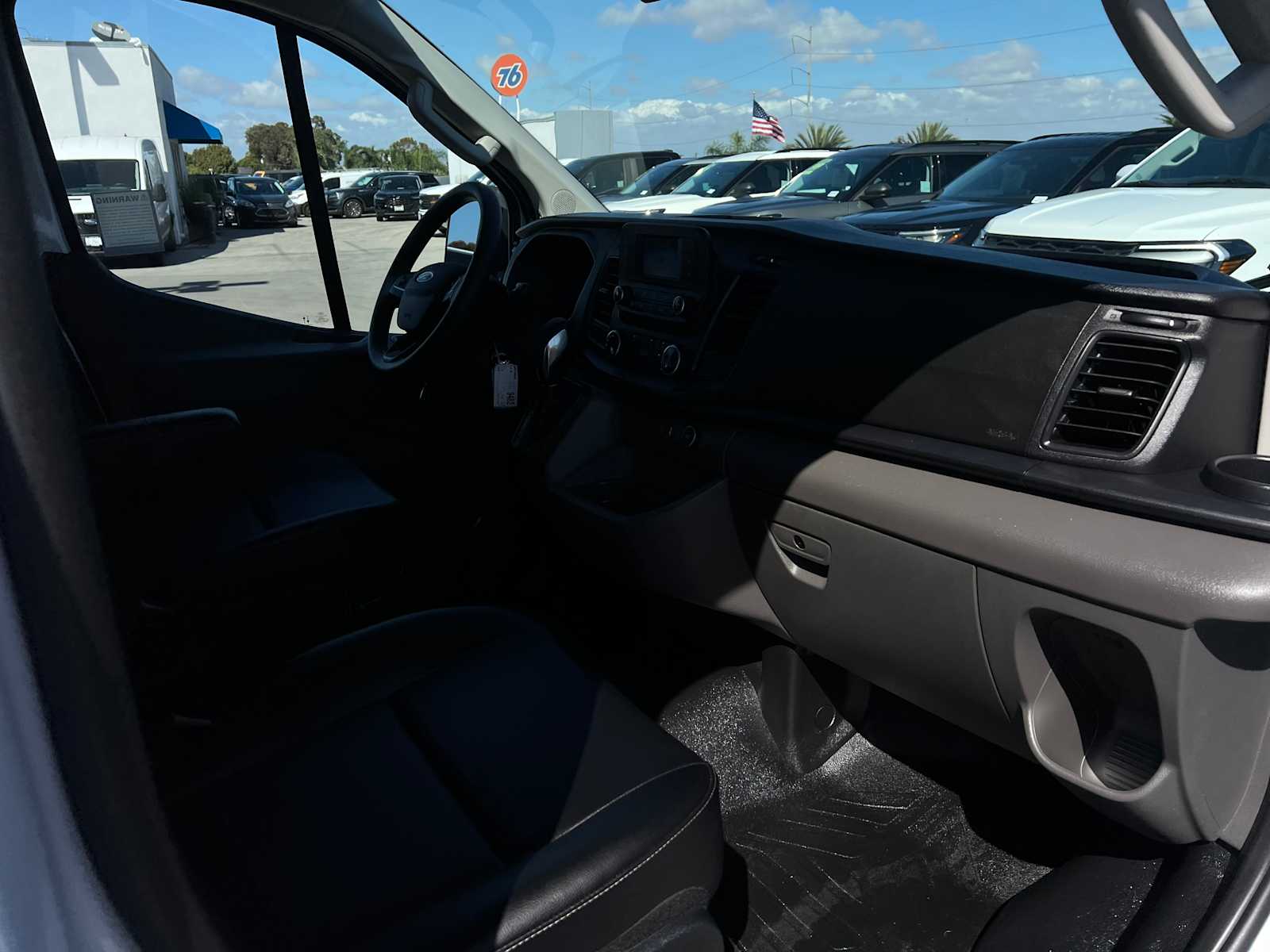 2022 Ford Transit photo 14