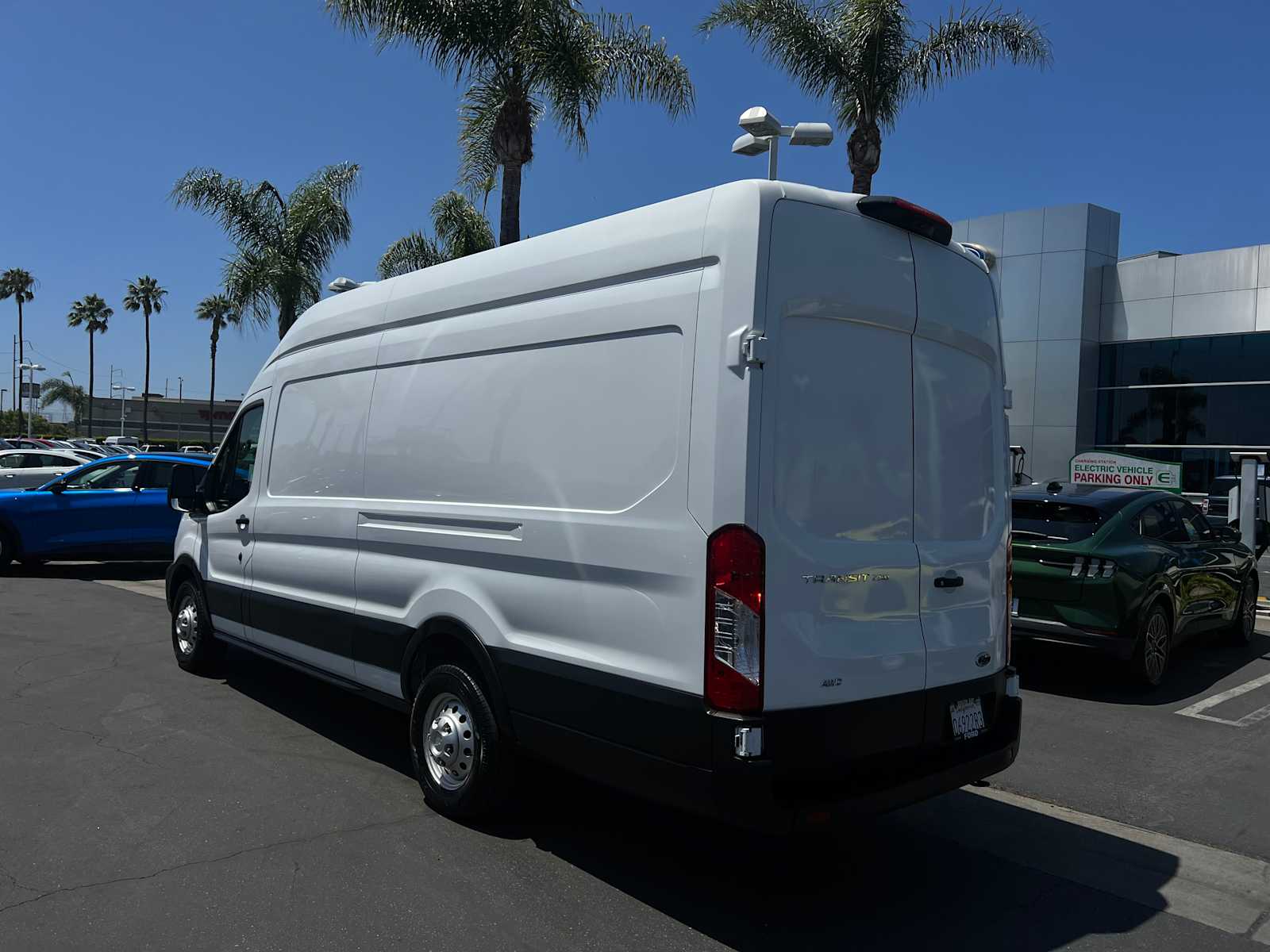2023 Ford Transit 