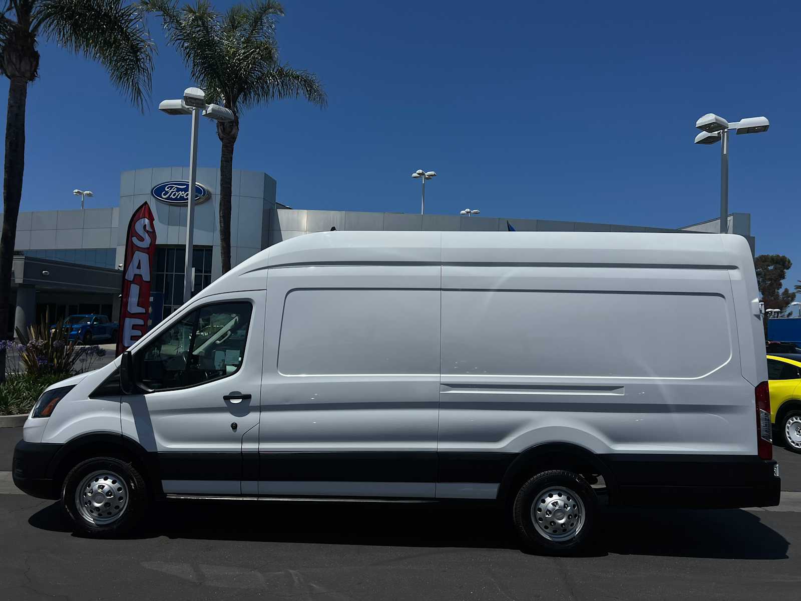 2023 Ford Transit 