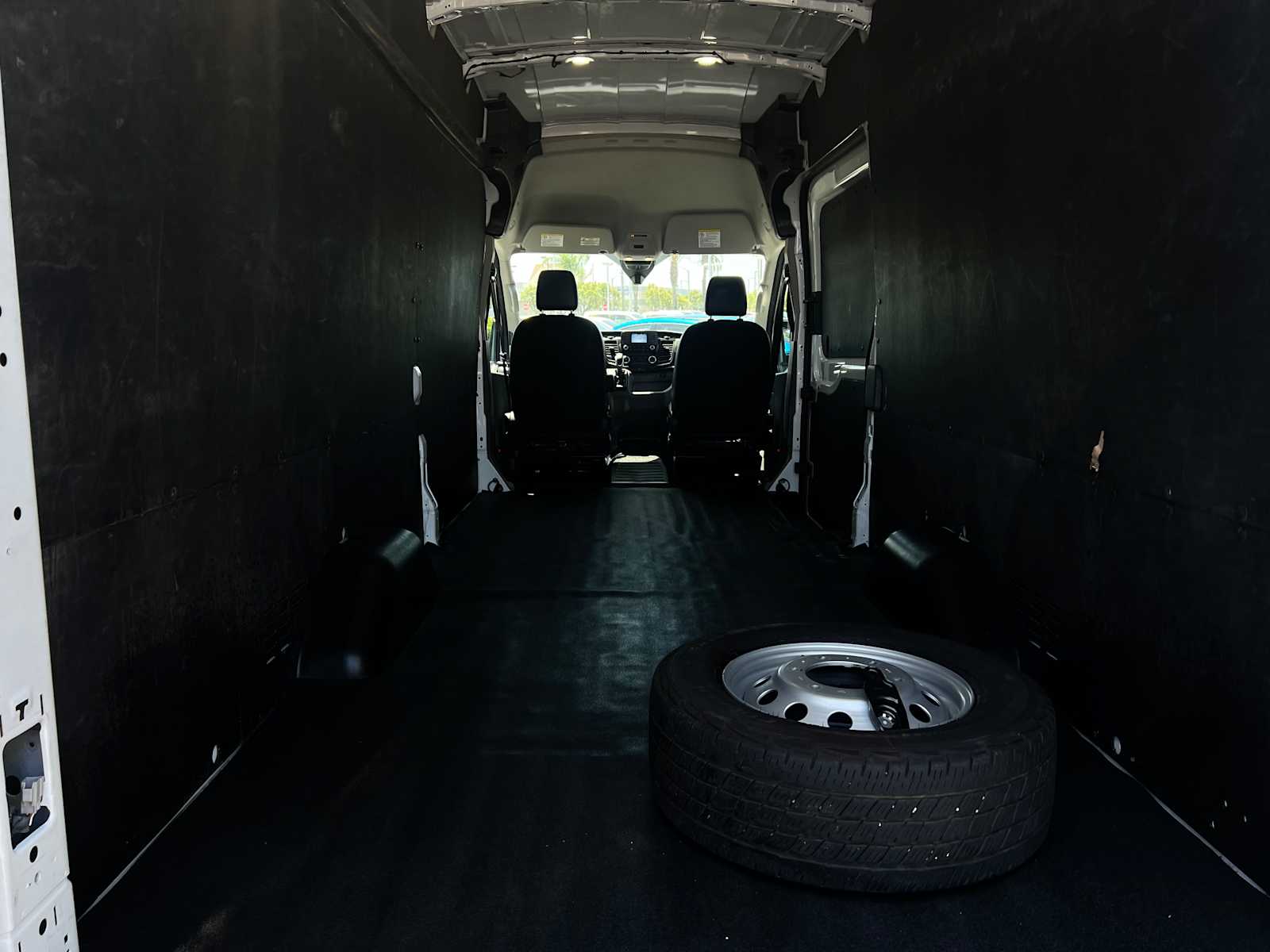 2023 Ford Transit 