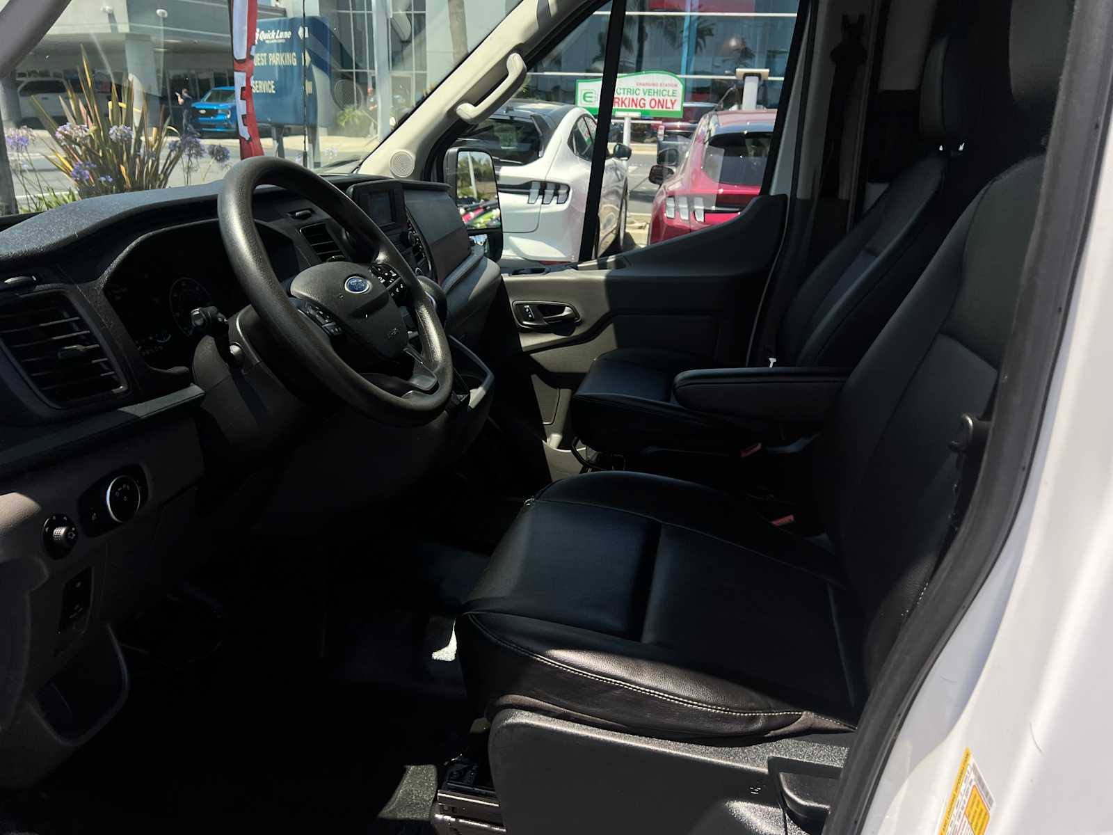 2023 Ford Transit 