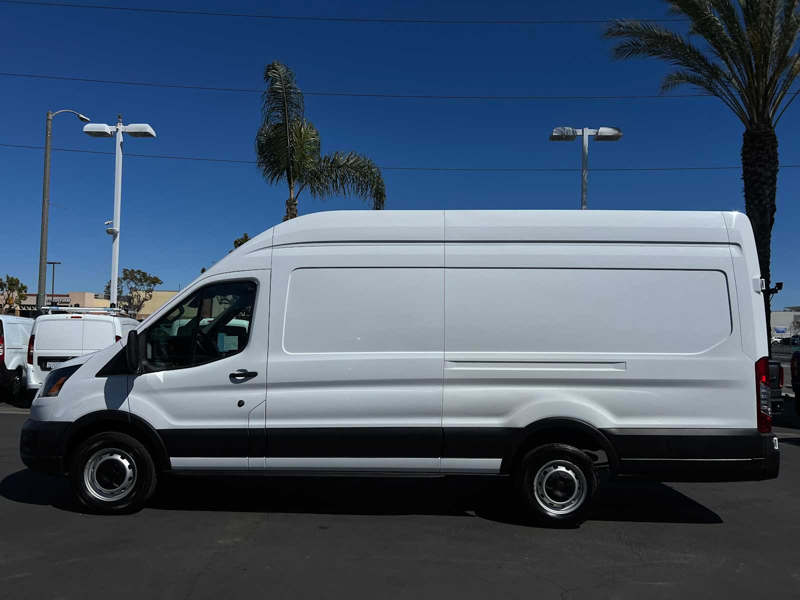 2023 Ford Transit 