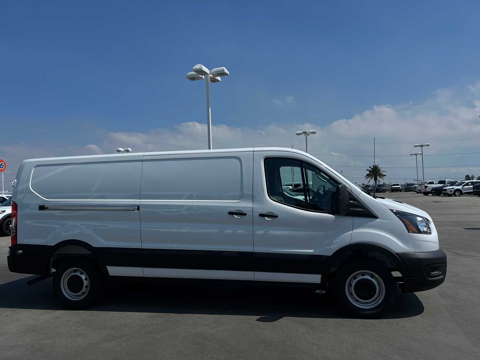 2025 Ford Transit 