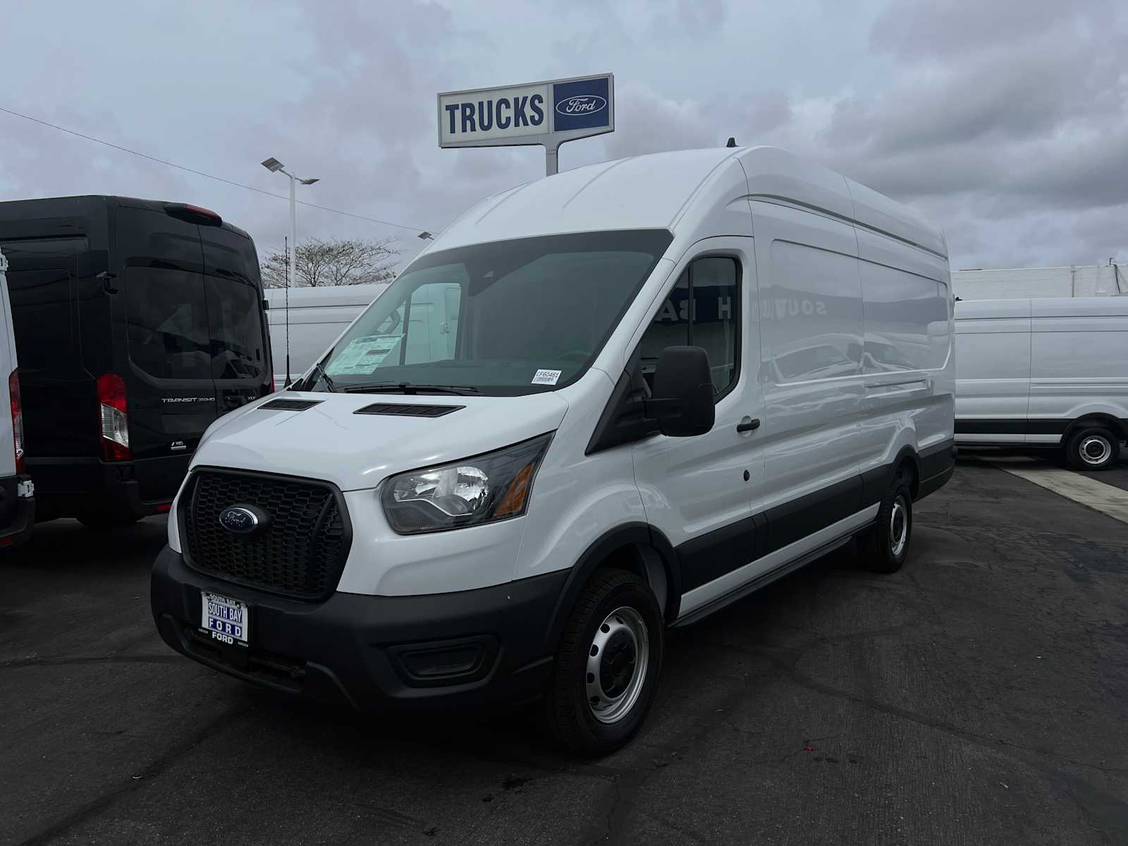 2024 Ford Transit 