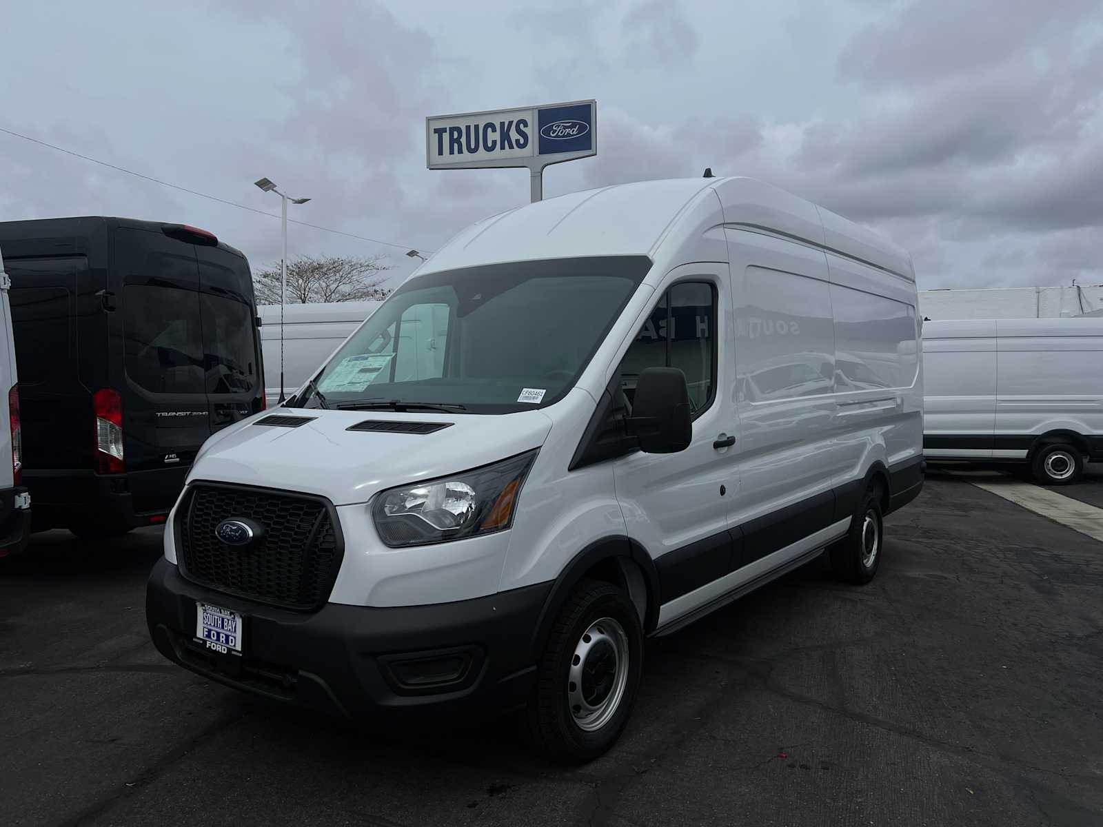 2024 Ford Transit 