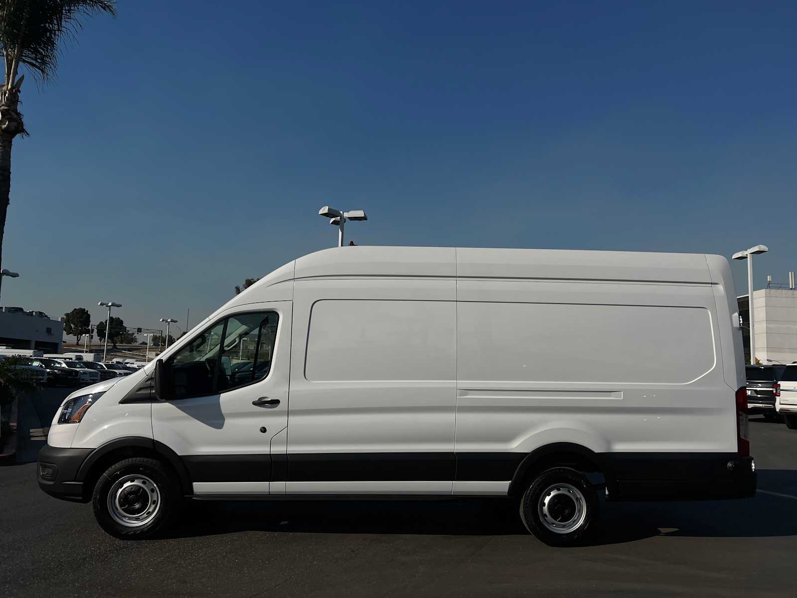 2024 Ford Transit 