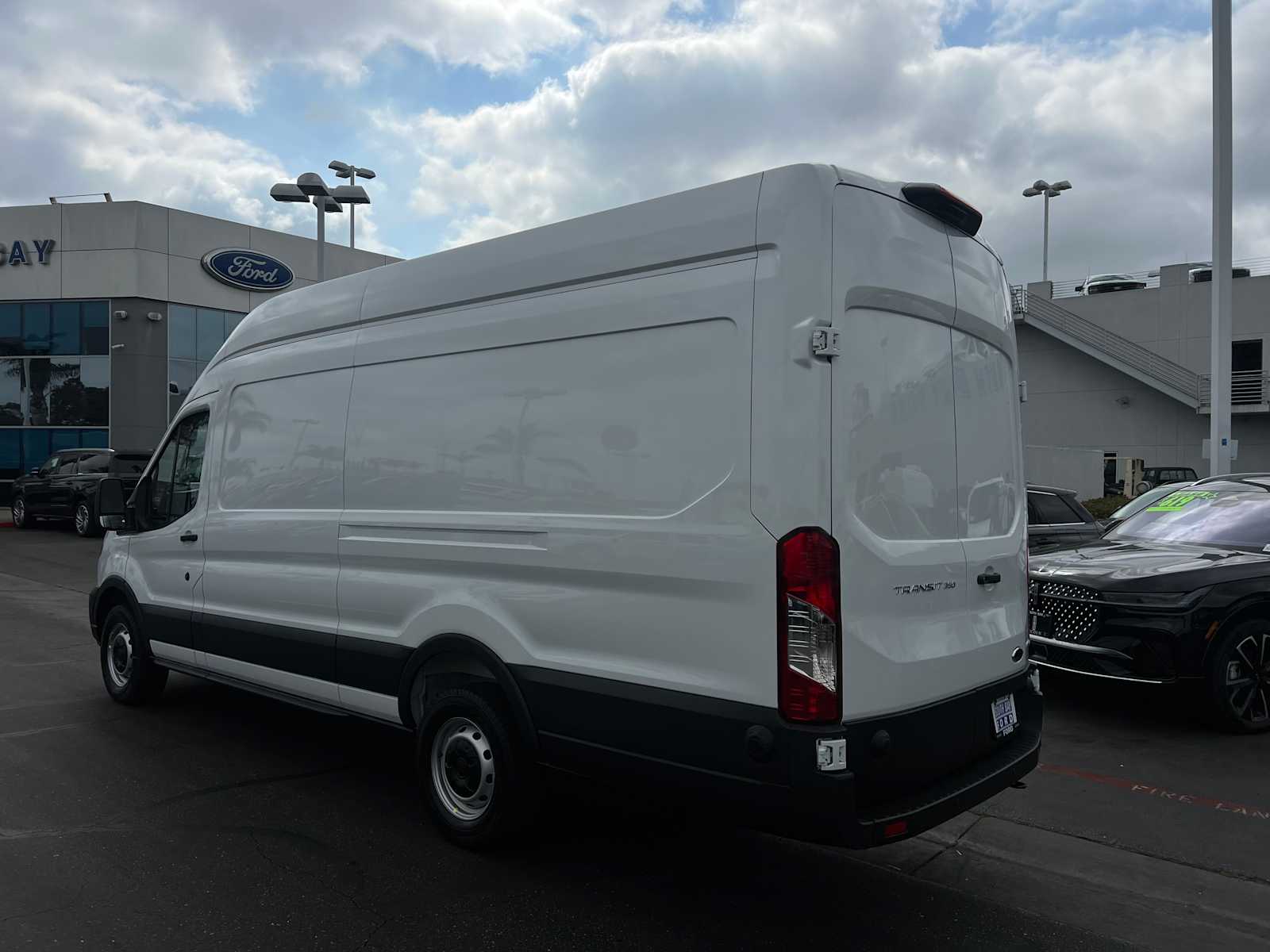 2025 Ford Transit 