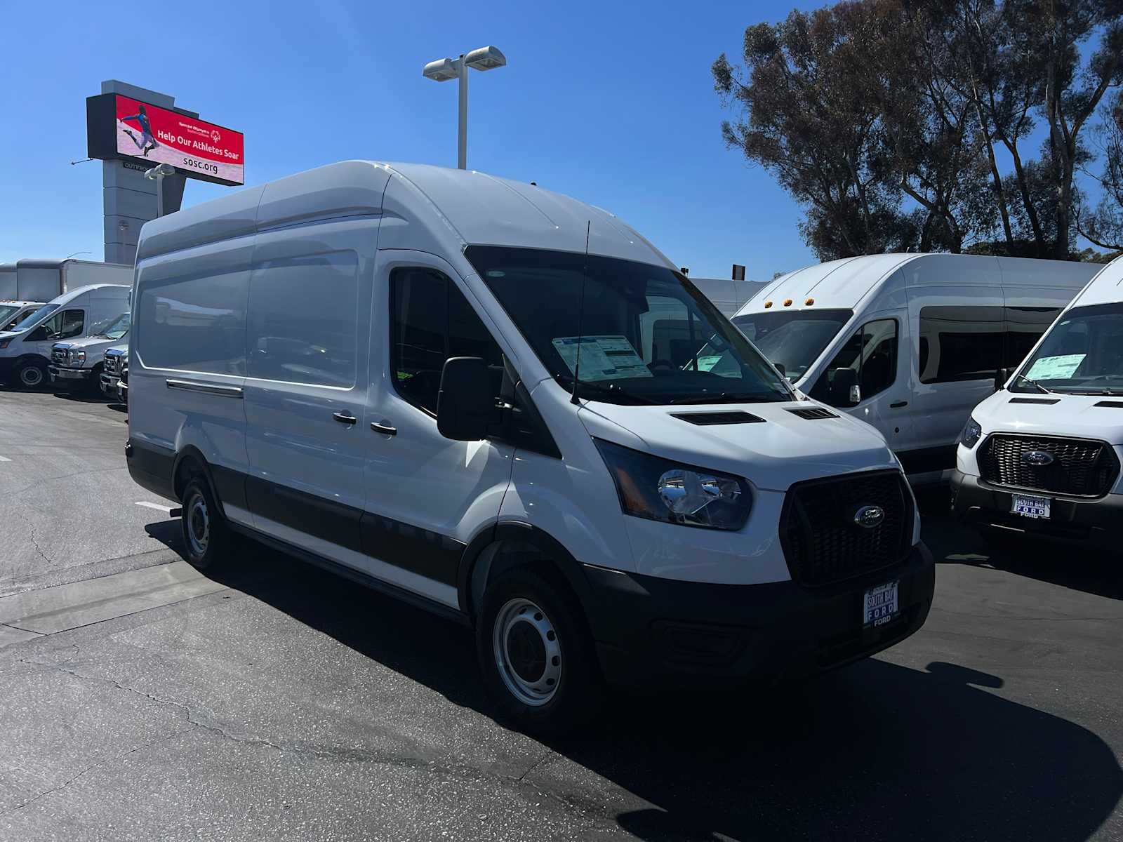 2025 Ford Transit  2025 Ford Transit