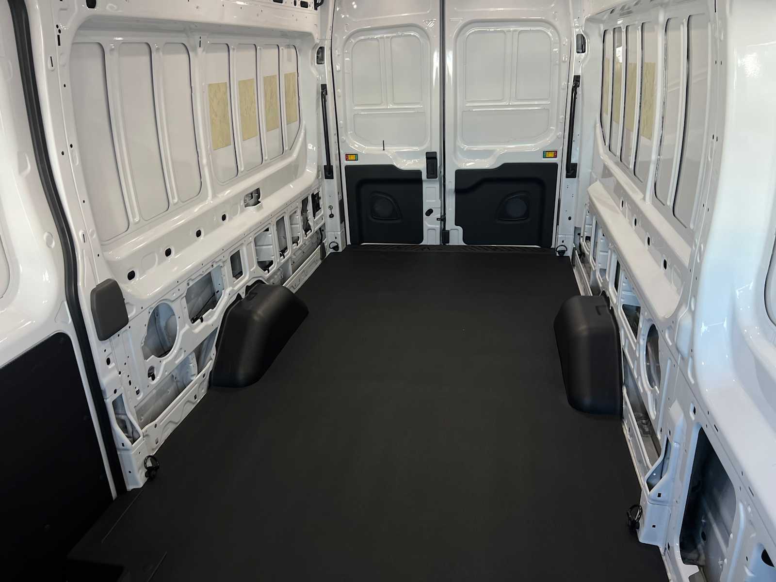 2025 Ford Transit  2025 Ford Transit