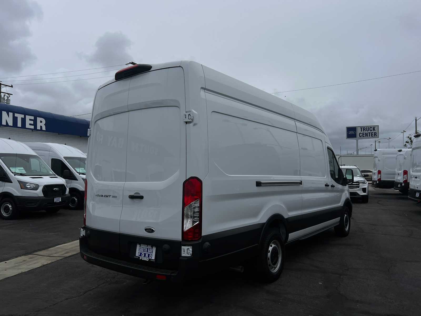 2024 Ford Transit 