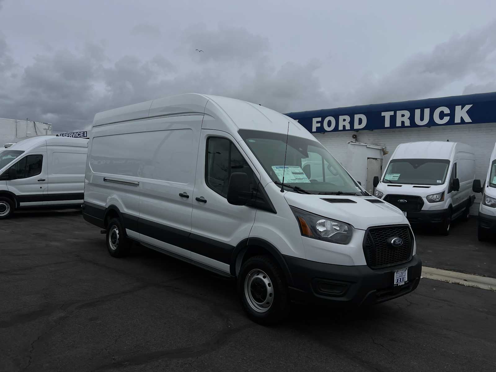 2024 Ford Transit 