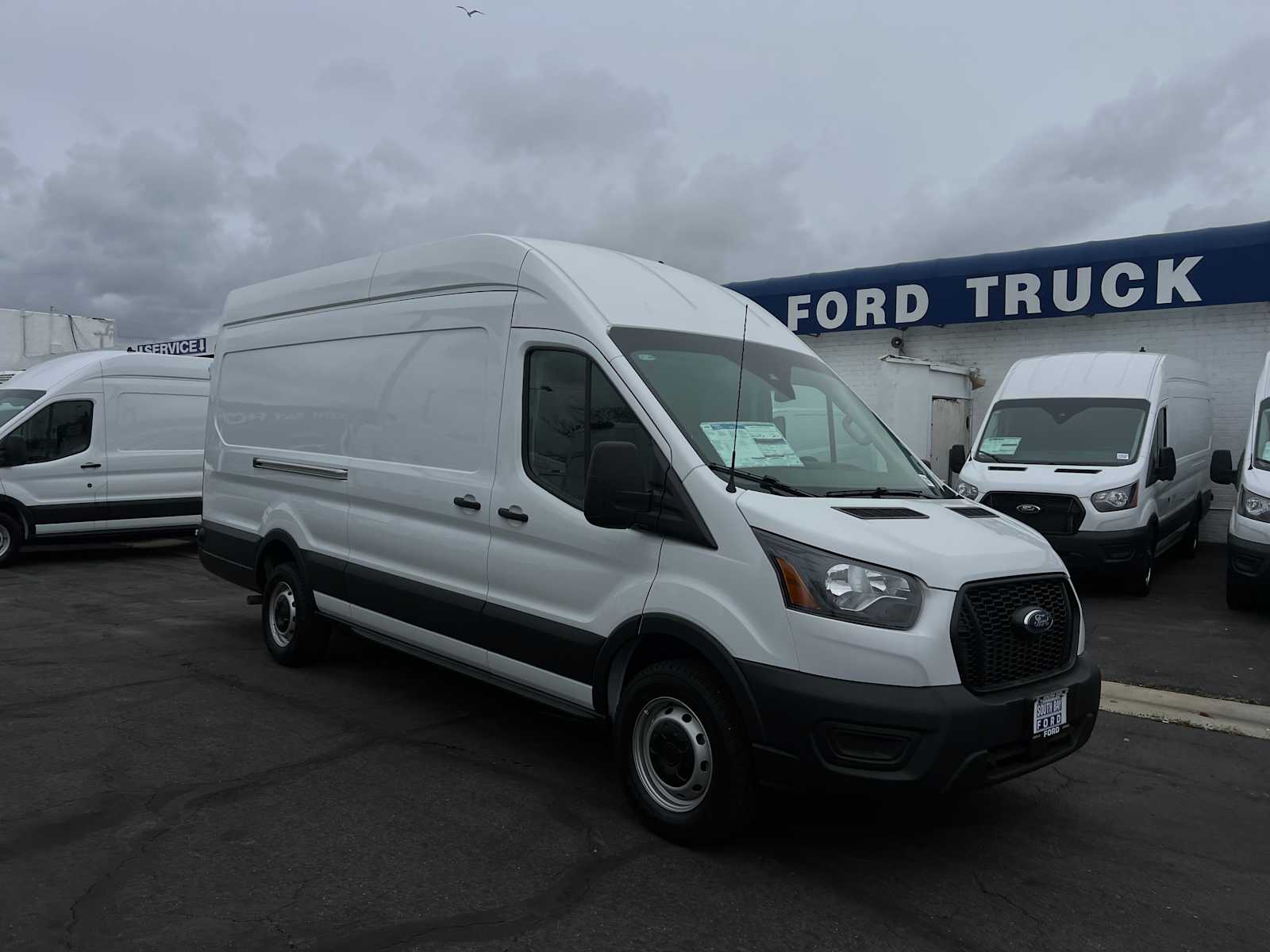 2024 Ford Transit 