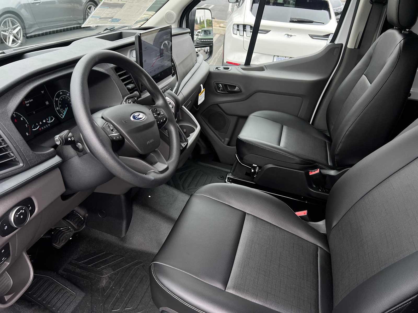 2025 Ford Transit 