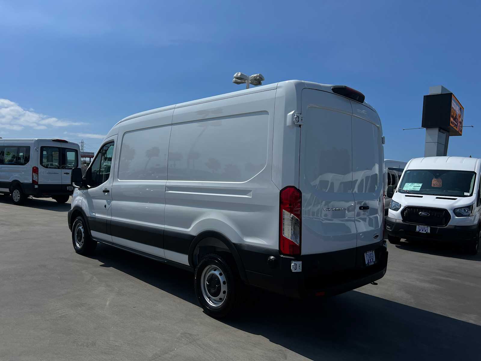 2025 Ford Transit 2025 Ford Transit