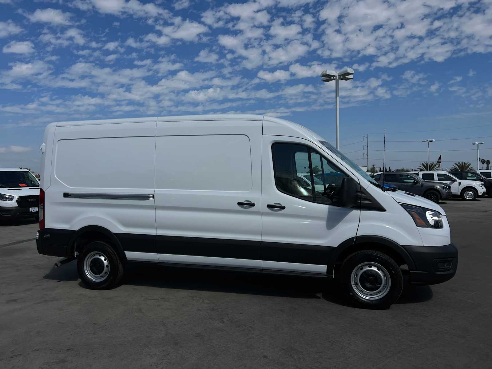 2025 Ford Transit 