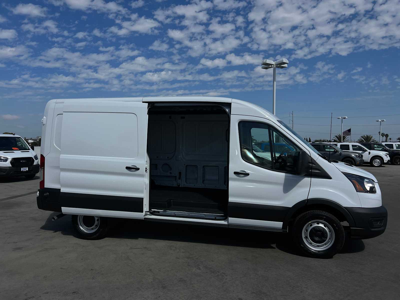 2025 Ford Transit 