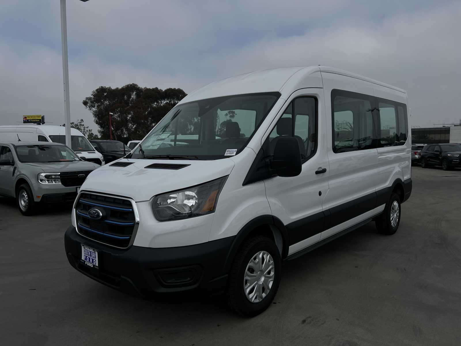 2023 Ford E-Transit 