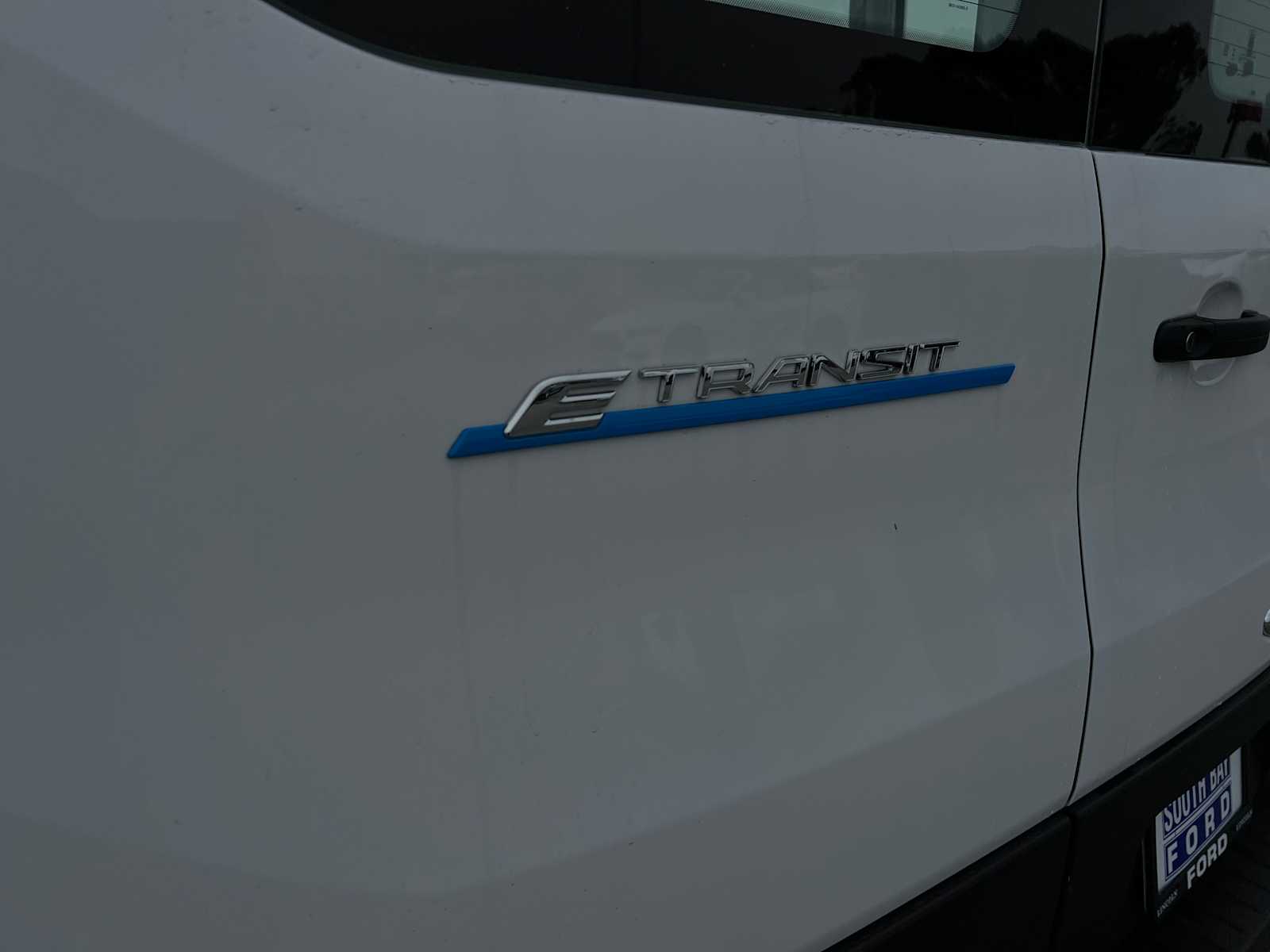 2023 Ford E-Transit 