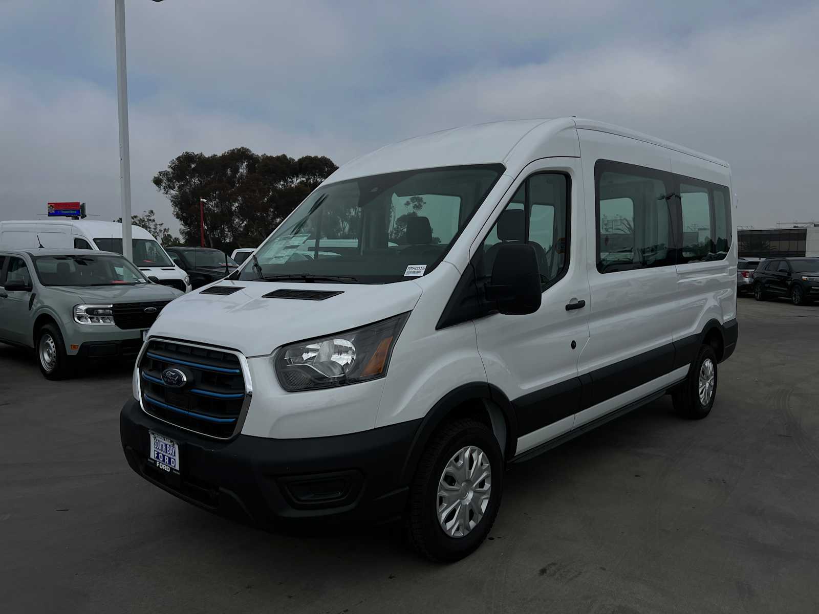 2023 Ford E-Transit 