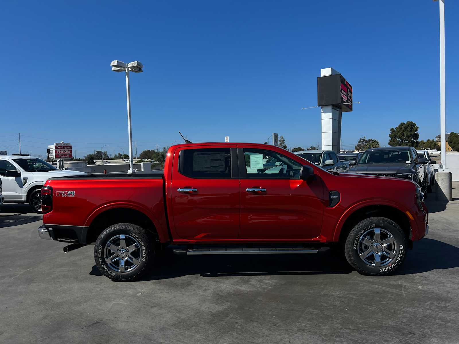 2024 Ford Ranger XLT 4WD SuperCrew 5 Box