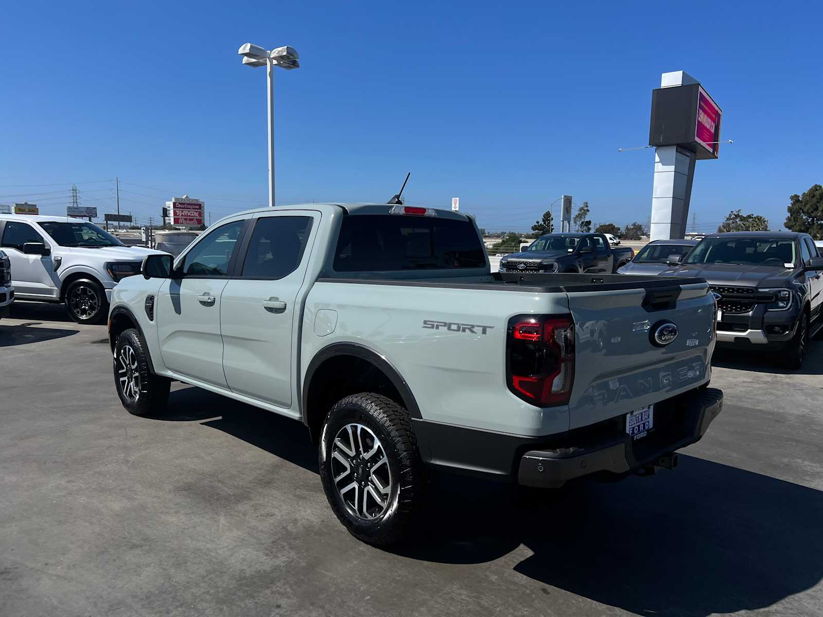 2024 Ford Ranger LARIAT 2WD SuperCrew 5 Box