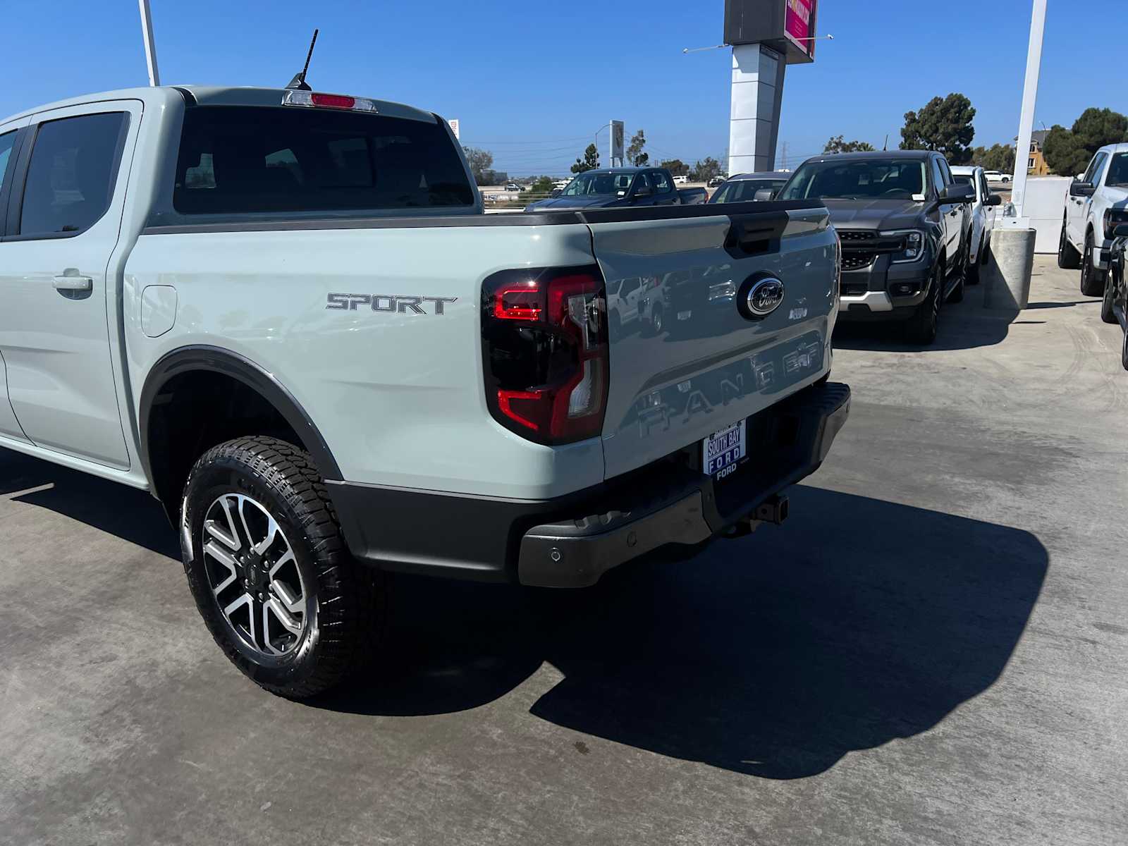 2024 Ford Ranger LARIAT 2WD SuperCrew 5 Box