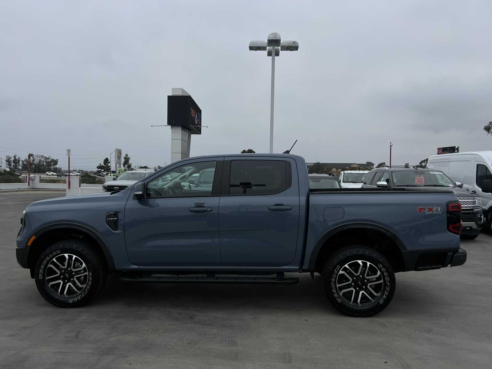 2024 Ford Ranger LARIAT 4WD SuperCrew 5 Box