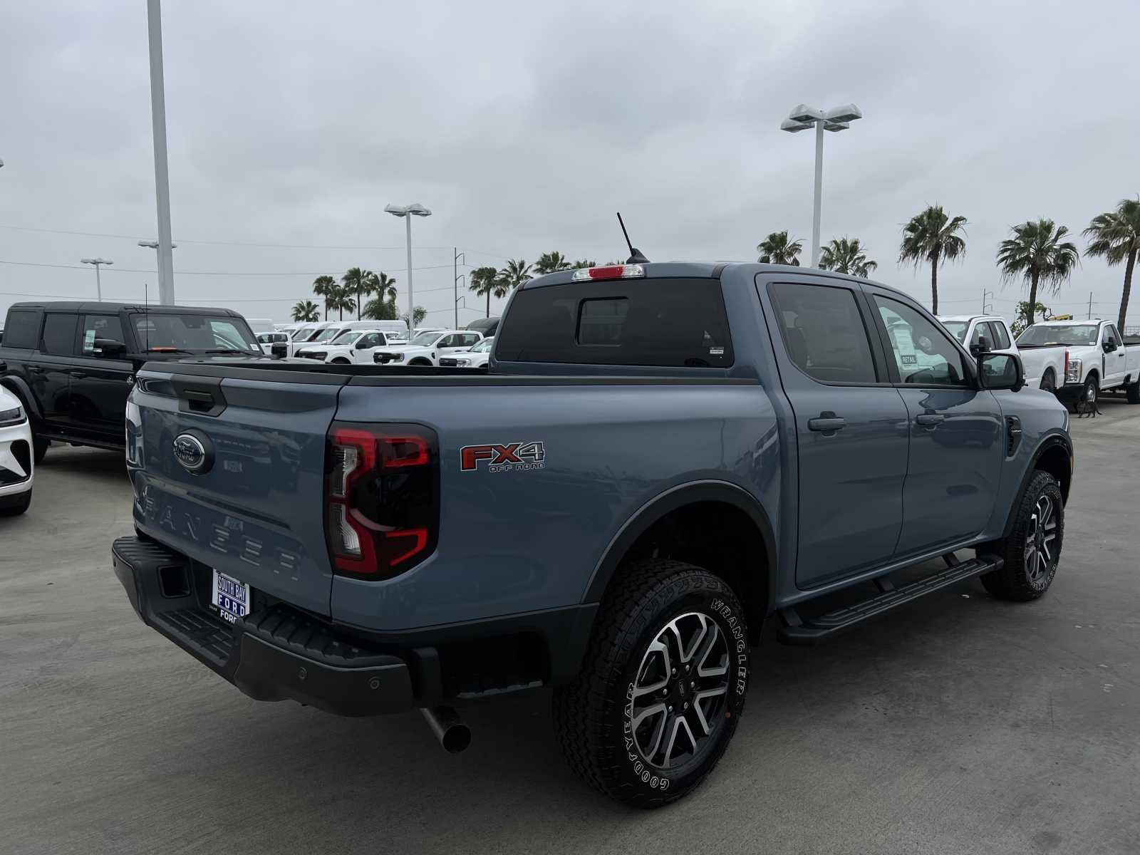 2024 Ford Ranger LARIAT 4WD SuperCrew 5 Box