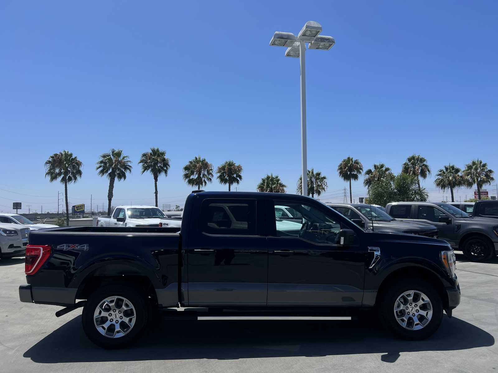 2022 Ford F-150 XLT 4WD SuperCrew 5.5 Box