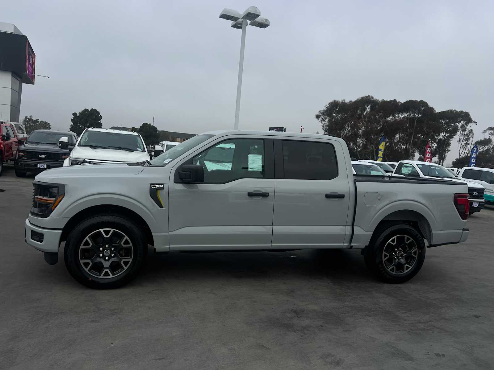 2024 Ford F-150 STX 2WD SuperCrew 5.5 Box