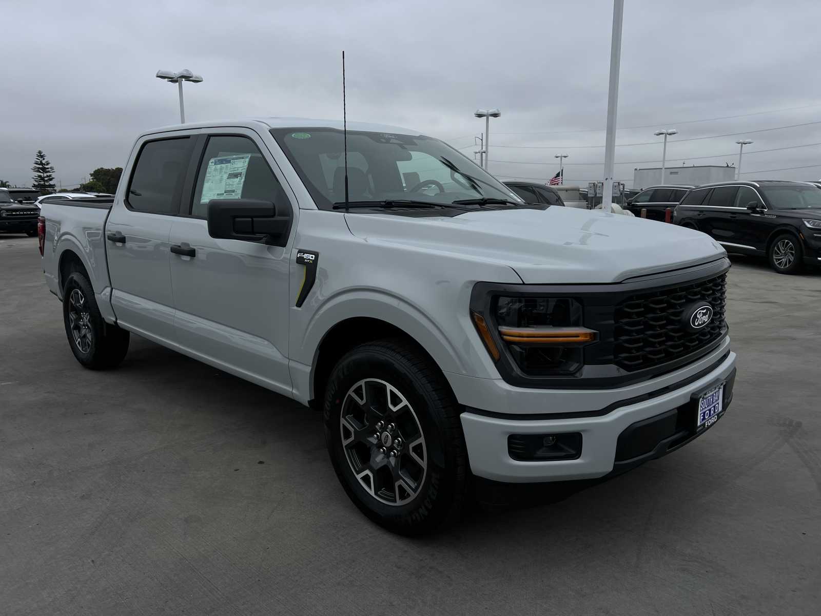 2024 Ford F-150 STX 2WD SuperCrew 5.5 Box