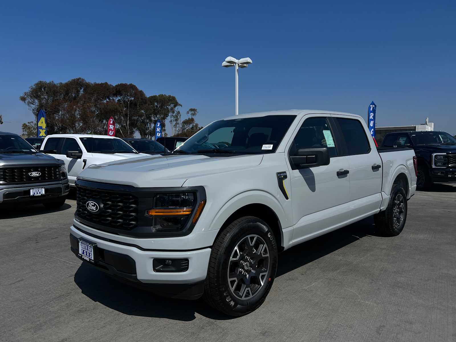 2024 Ford F-150 STX 2WD SuperCrew 5.5 Box