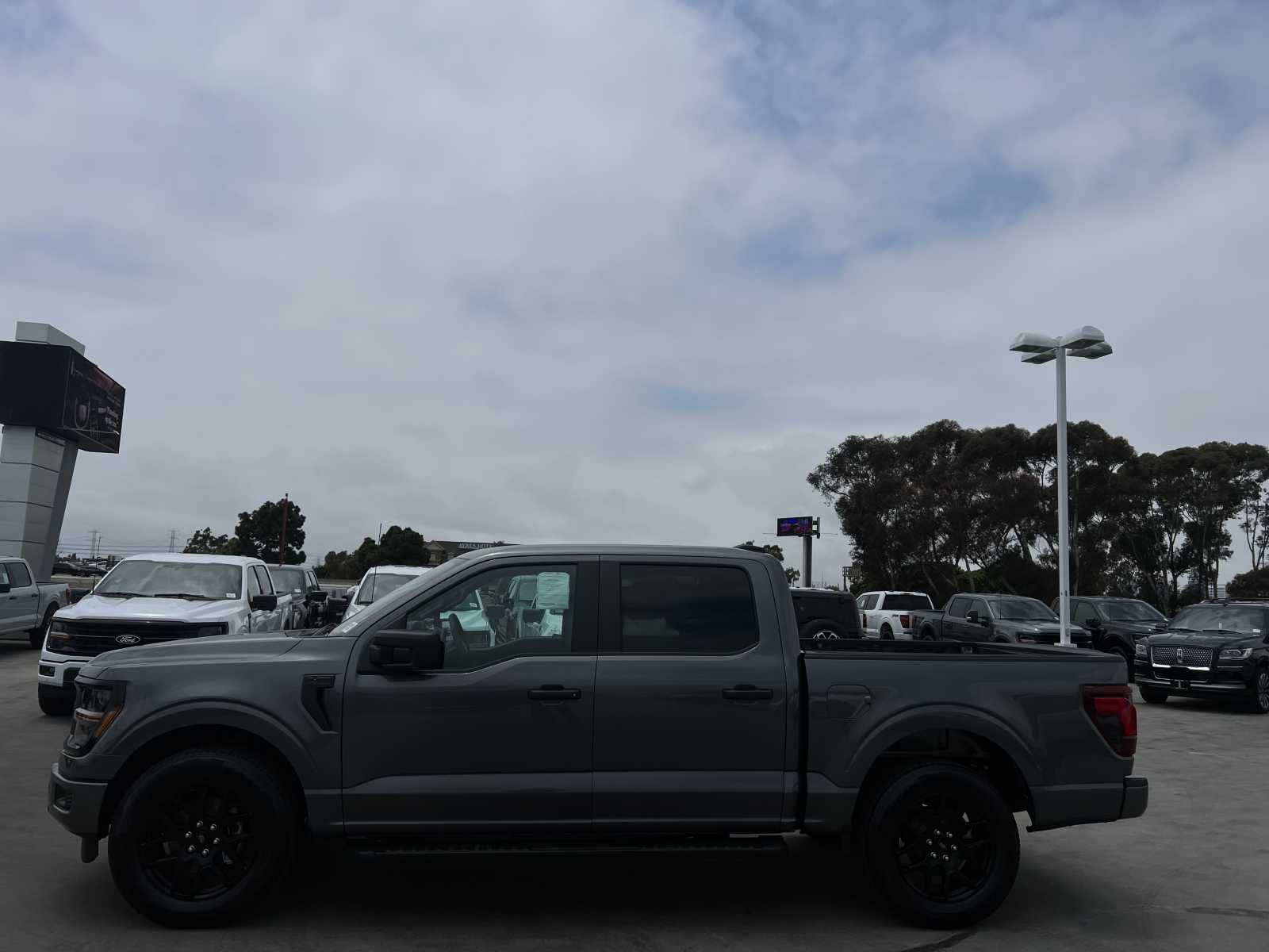 2024 Ford F-150 STX 2WD SuperCrew 5.5 Box