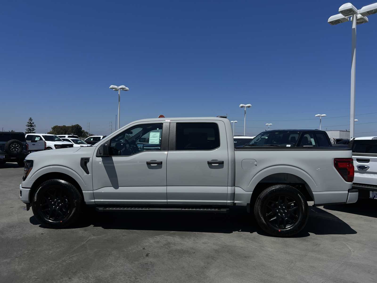 2024 Ford F-150 STX 2WD SuperCrew 5.5 Box