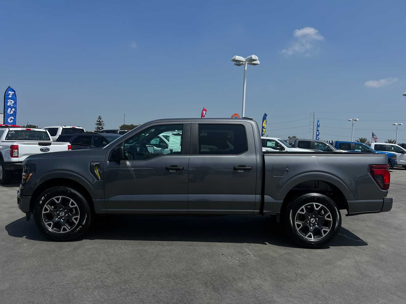 2024 Ford F-150 STX 2WD SuperCrew 5.5 Box