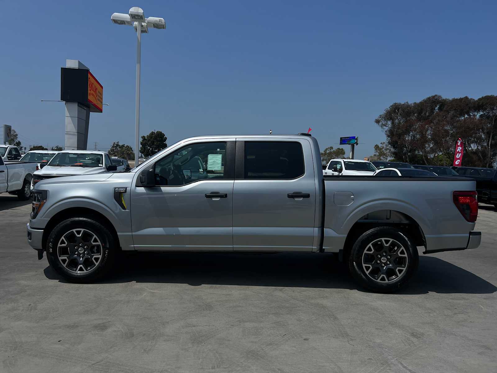 2024 Ford F-150 STX 2WD SuperCrew 5.5 Box