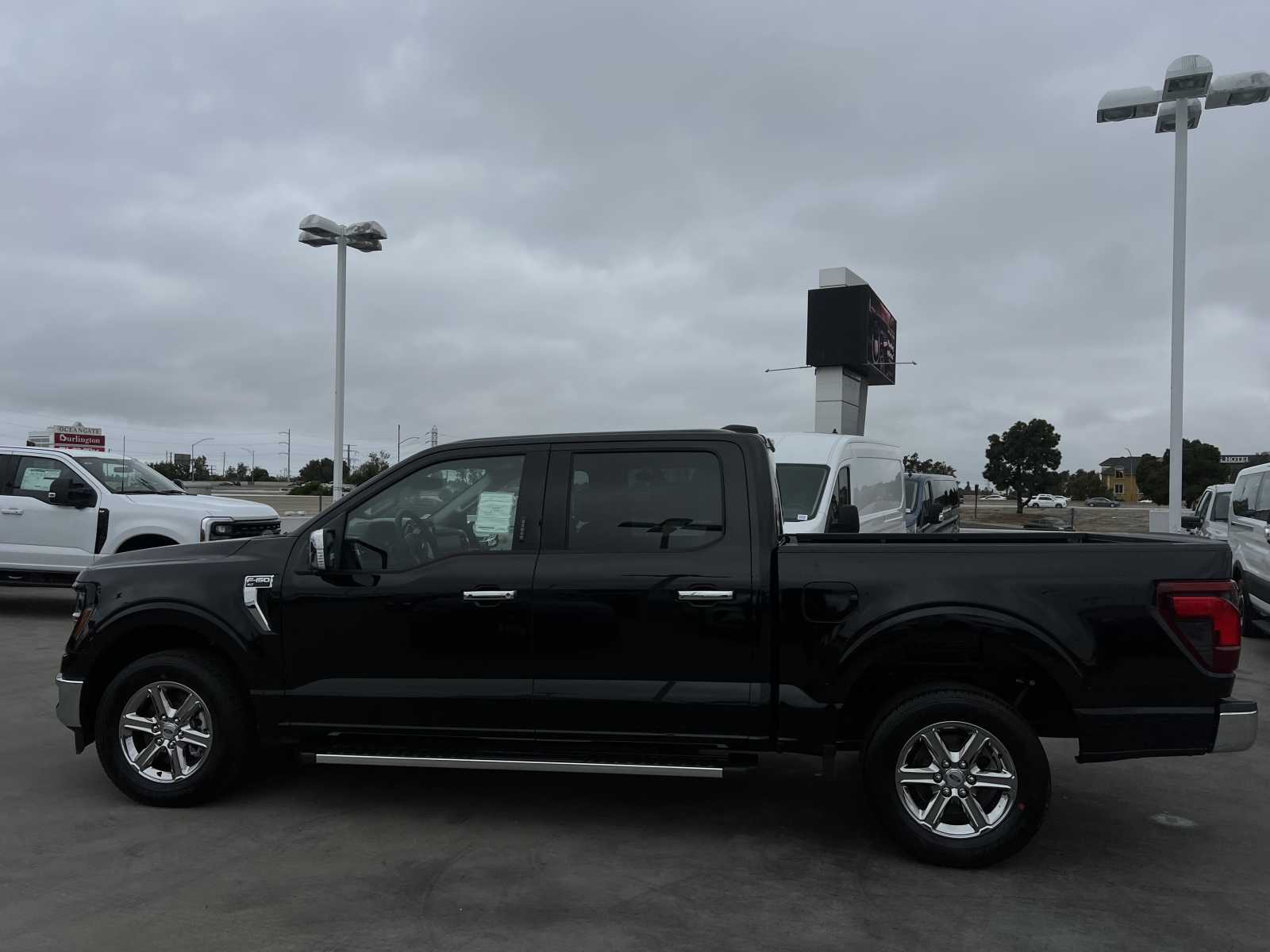 2024 Ford F-150 XLT 2WD SuperCrew 5.5 Box