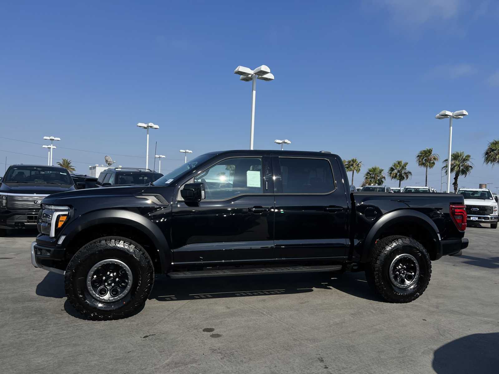 2024 Ford F-150 Raptor 4WD SuperCrew 5.5 Box