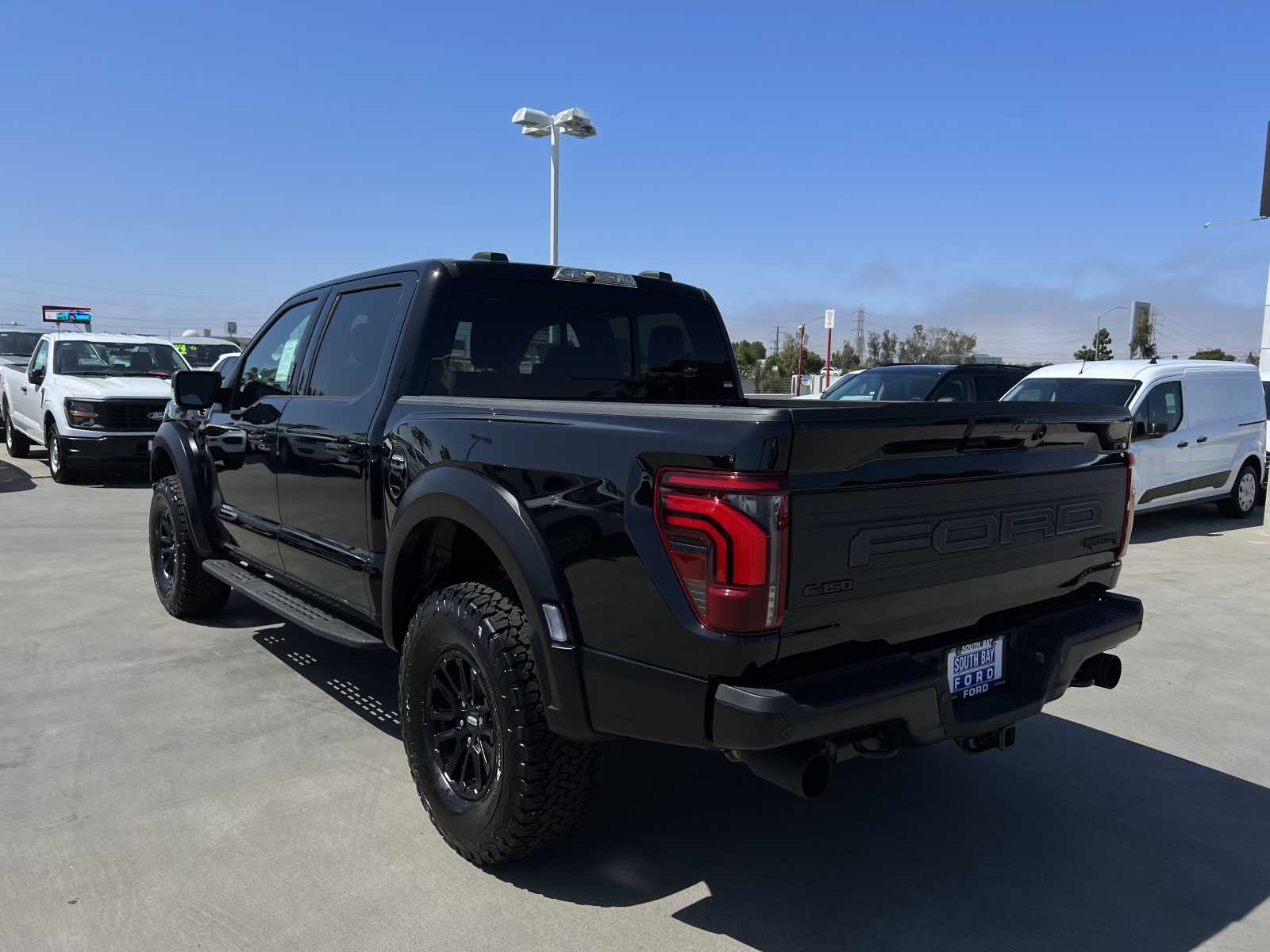 2024 Ford F-150 Raptor 4WD SuperCrew 5.5 Box